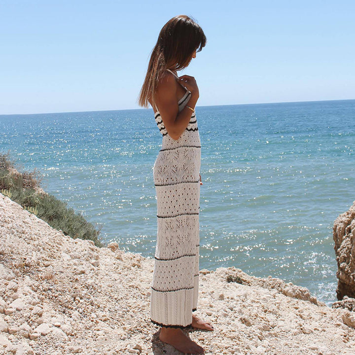 Damen gehäkeltes Strandkleid mit zarten Mustern und fransigen Details Echo Archiv