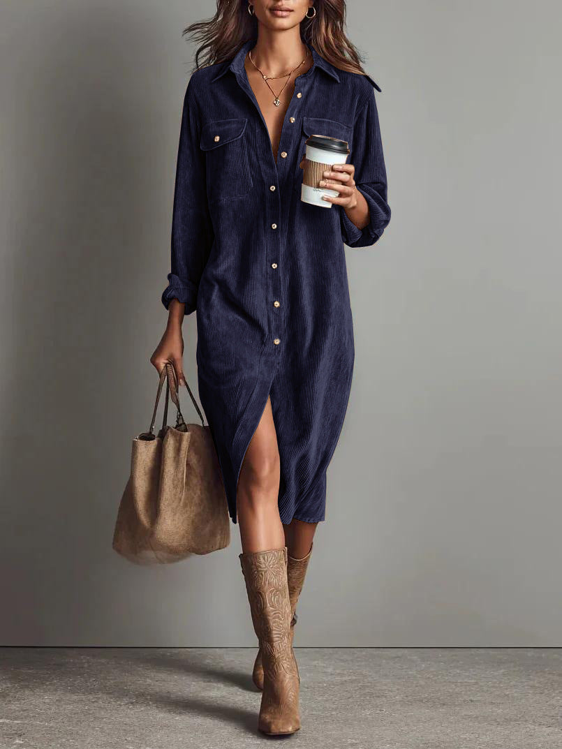 Damen Hemdblusenkleid aus Cord mit Brusttaschen, Knopfleiste und Schlitze Echoarchiv