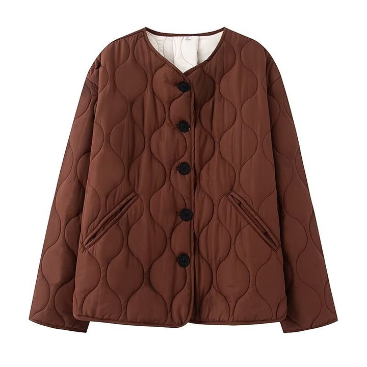 Damen Steppjacke ohne Kragen mit Rundhalsausschnitt, Boxy‑Schnitt und dekorativer Wellensteppung Echo Archiv