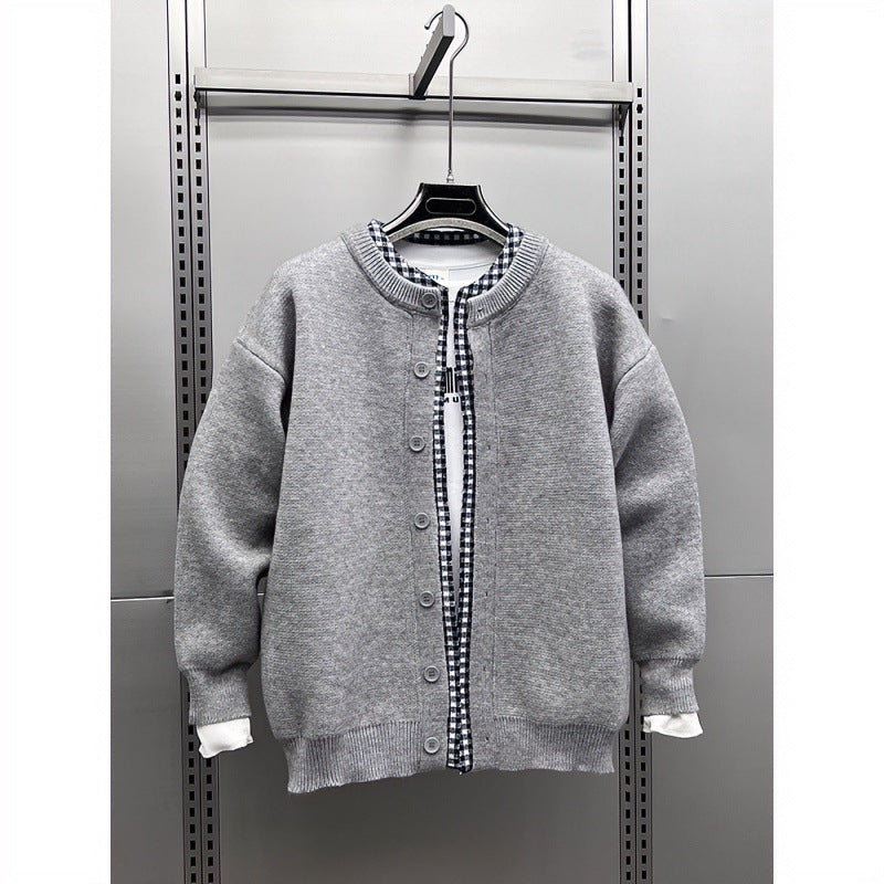 Unisex Lässige Strickjacke im Layering-Look mit Rundhals und Kontrast-Karoinnenschicht Echoarchiv