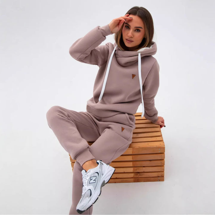 Damen Loungewear-Set mit Schalkragen-Hoodie und taillierter Jogginghose – Élanora
