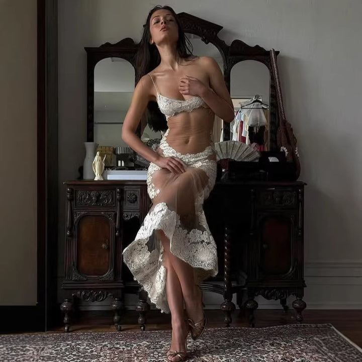 Damen Elegantes transparentes Spitzen-Nachtkleid mit verführerischen Akzenten Echo Archiv