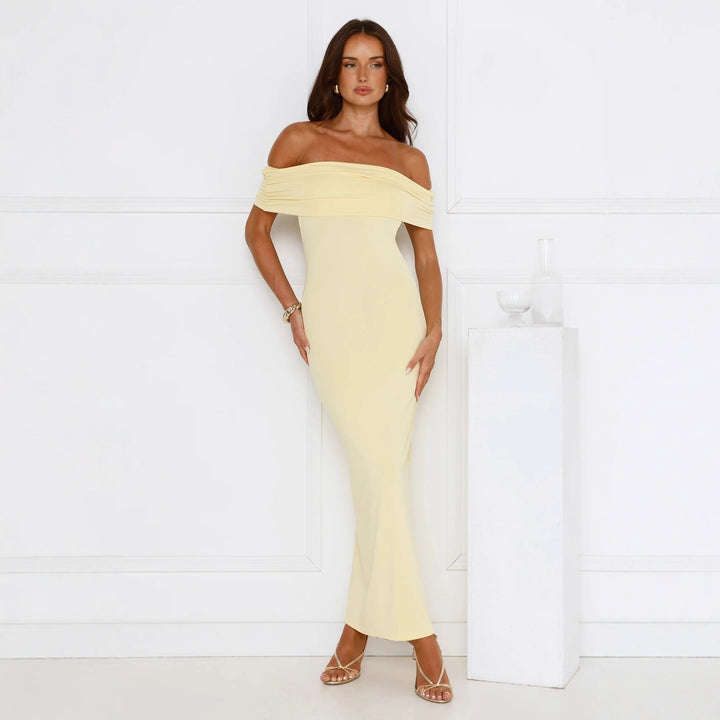 Damen Elegantes Maxikleid mit Off-Shoulder Schnitt und figurbetonter Passform Echo Archiv