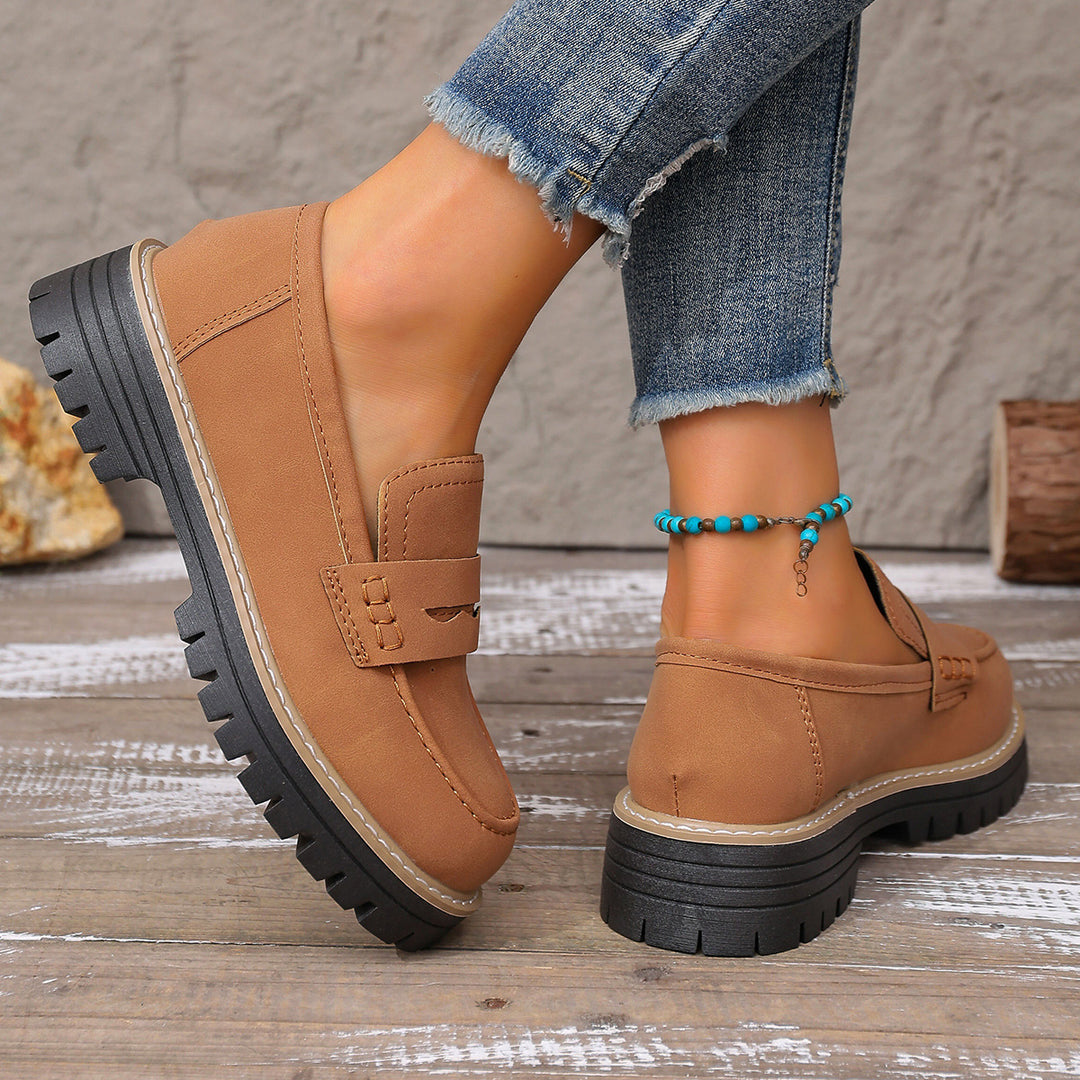 Damen lässiger Chunky-Loafer mit grober Profilsohle gepolstertem Komfortfußbett und dekorativem Steg Echo Archiv