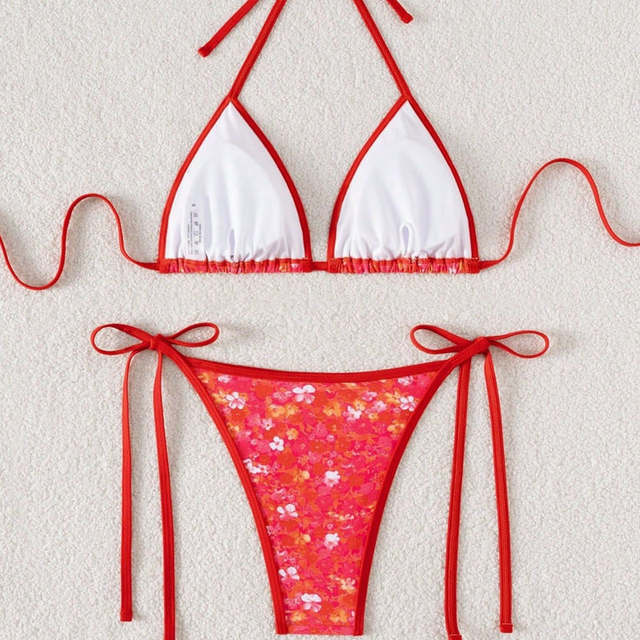 Damen verspielter Triangel-Bikini mit seitlichen Bindebändern Echo Archiv
