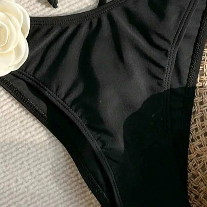 Damen Eleganter Bikini mit Blumenapplikation Echo Archiv