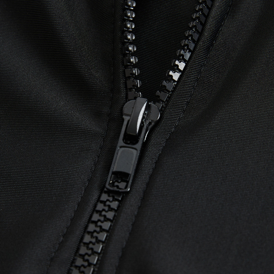 Damen Sportlicher Langarm-Surfsuit mit hochgeschlossenem Kragen – Avérine