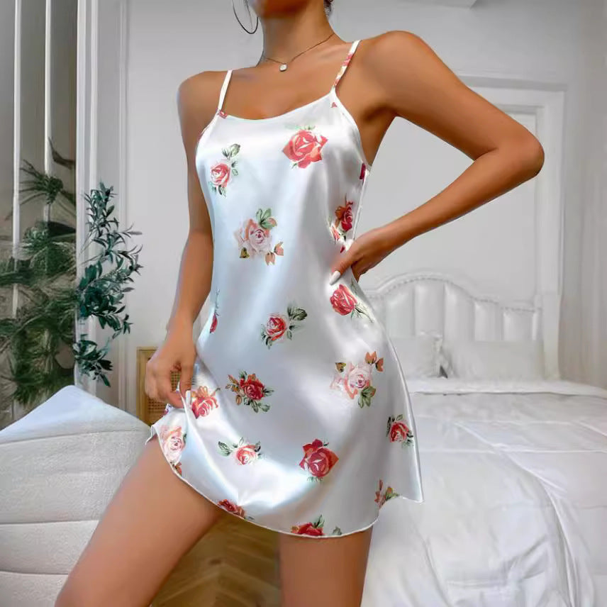 Damen Satin-Nachtkleid mit floralem Design und Spaghettiträgern Echo Archiv