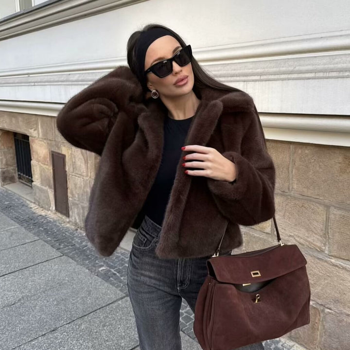 Damen Cropped Kunstfell‑Blouson mit Umlegekragen und weichem Teddy‑Fauxfur Echo Archiv