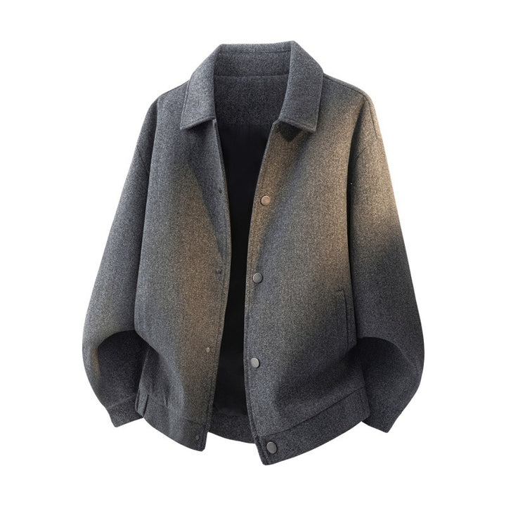 Herren Boxy Kurzjacke im College‑Stil mit Druckknopfleiste und geripptem Saum Echoarchiv