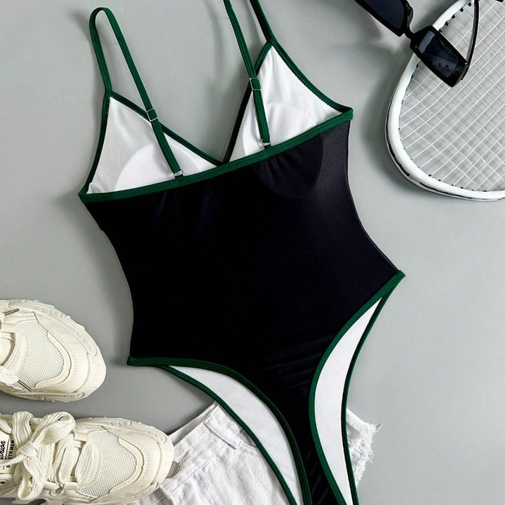 Damen Sportlicher Einteiler Badeanzug mit markantem Logo-Motiv Echo Archiv