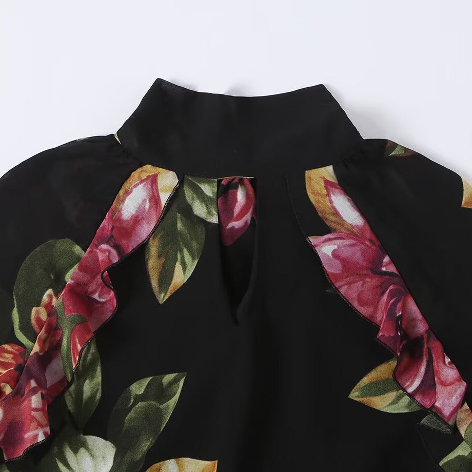 Damen Maxikleid mit Blumenprint, Stufenrock und Volantärmeln Echoarchiv