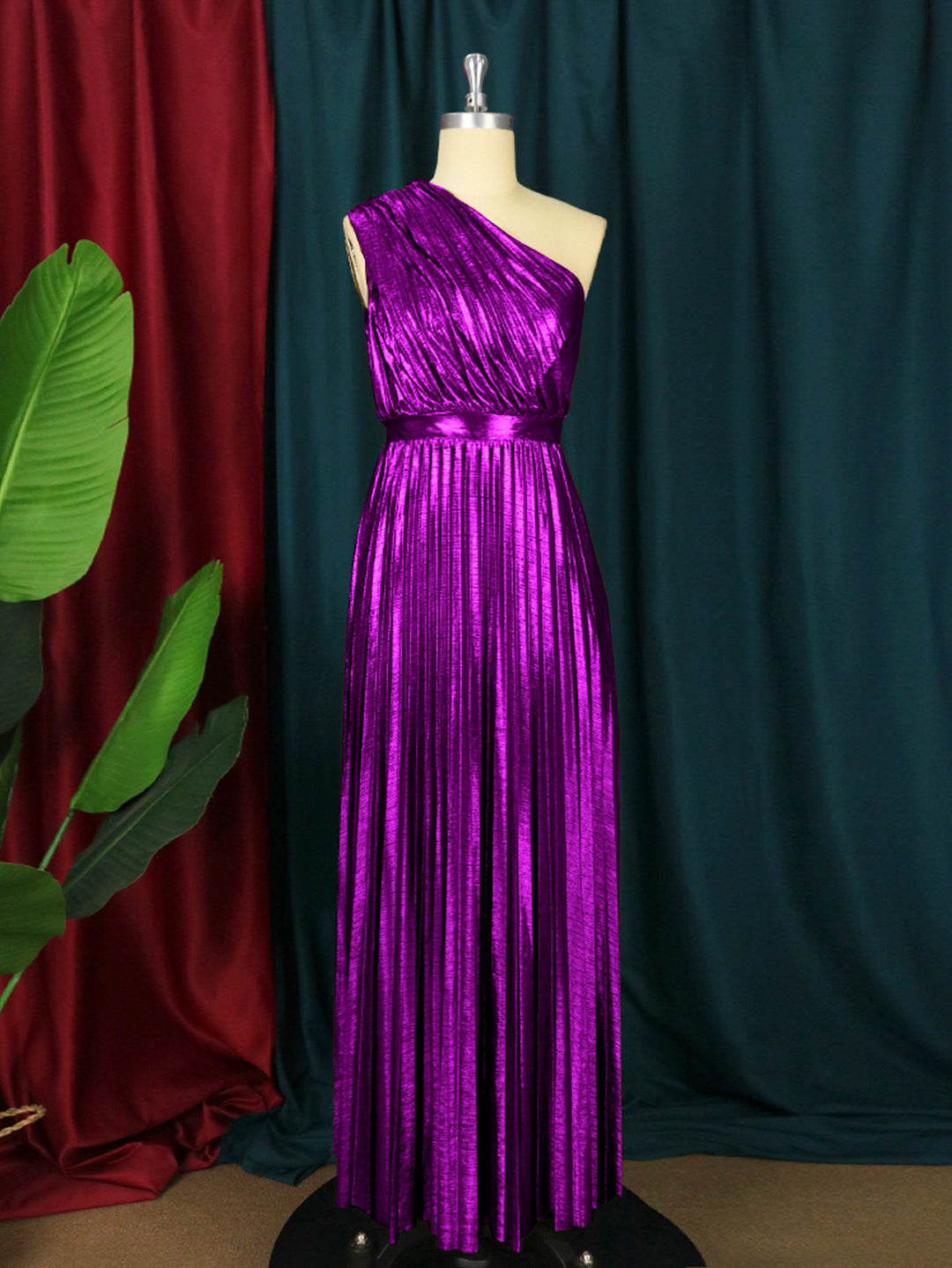 Damen plissiertes Abendkleid mit schimmerndem Oberteil Echo Archiv
