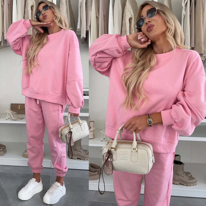 Damen Oversized Loungewear-Set aus weich angerautem Sweat mit Kordelzug-Jogginghose und relaxed Pullover – Élanora