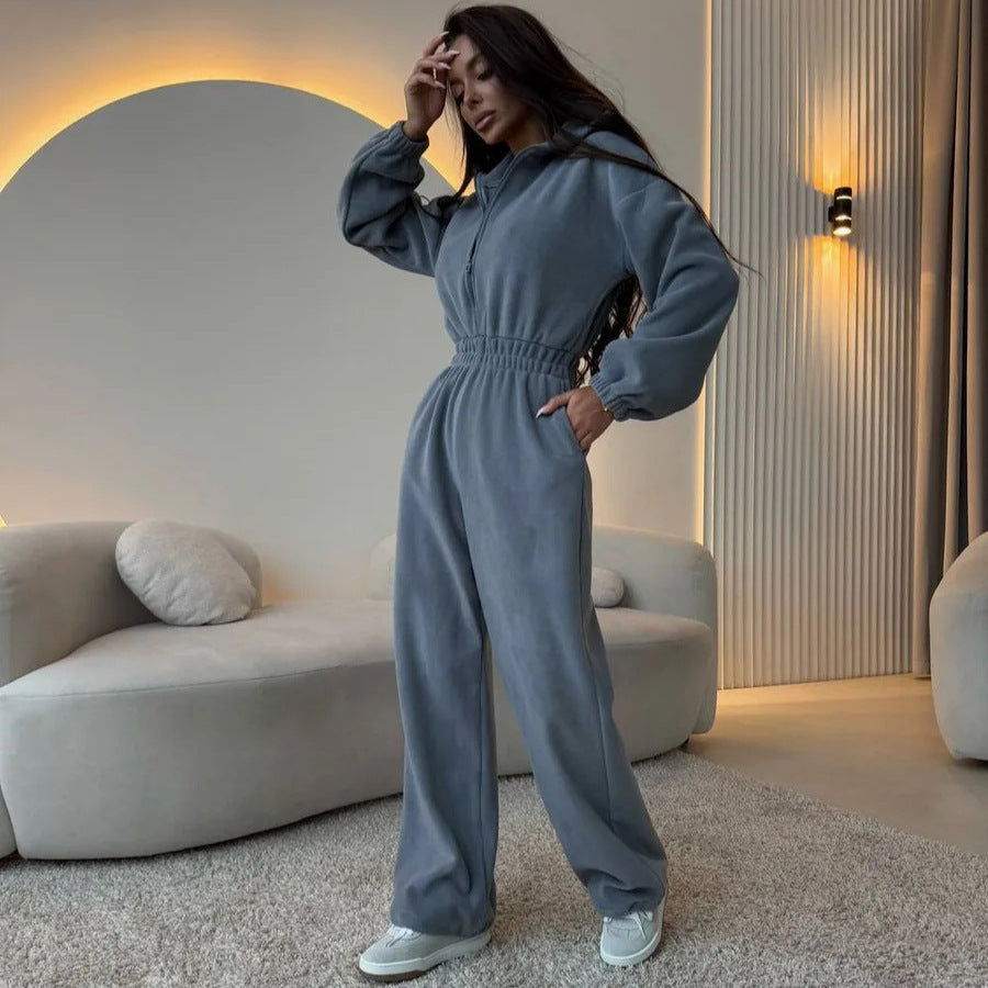 Damen Oversized Loungewear-Jumpsuit mit halbem Reißverschluss und elastischer Taillenraffung – Solévia