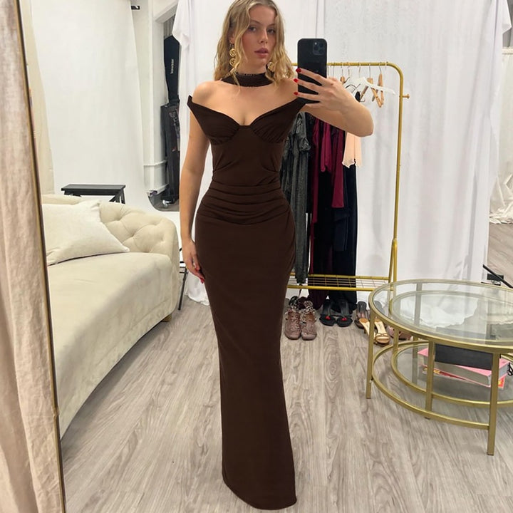 Damen Elegantes Abendkleid mit schulterfreier Drapierung Echo Archiv