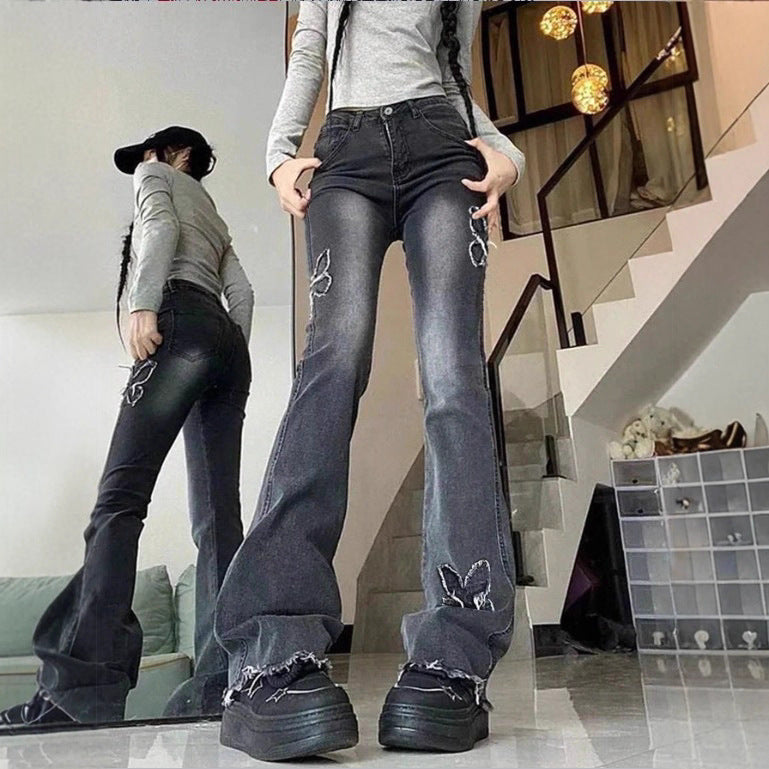 Damen Hochtaillierte Flared-Jeans mit Schmetterlingsstickerei, rohem Saum und sculptendem Stretchbund Echo Archiv