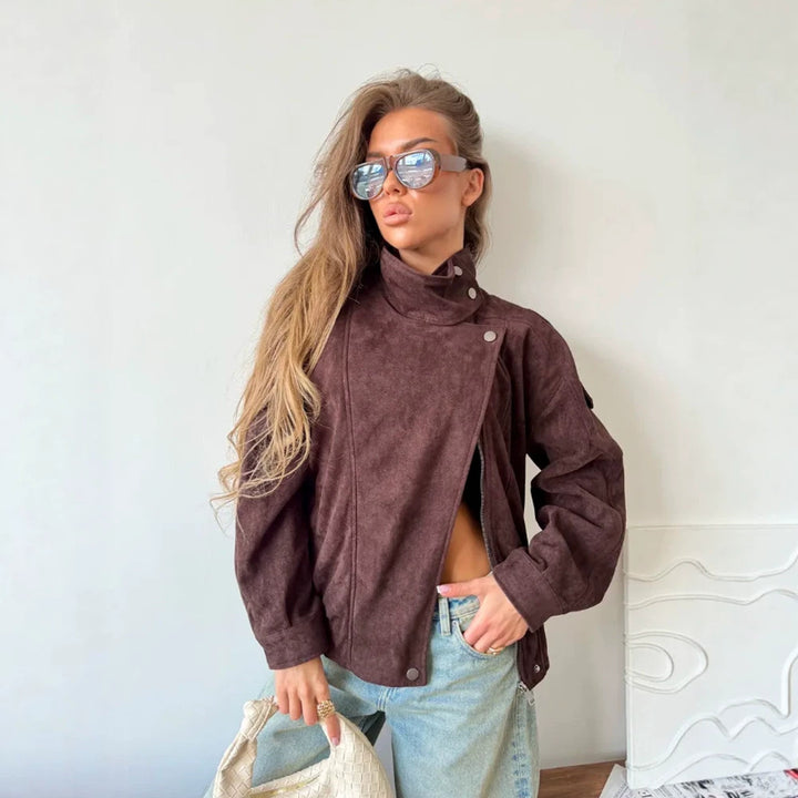 Damen Oversize Wildleder‑Optik Bikerjacke mit hohem Stehkragen Echoarchiv