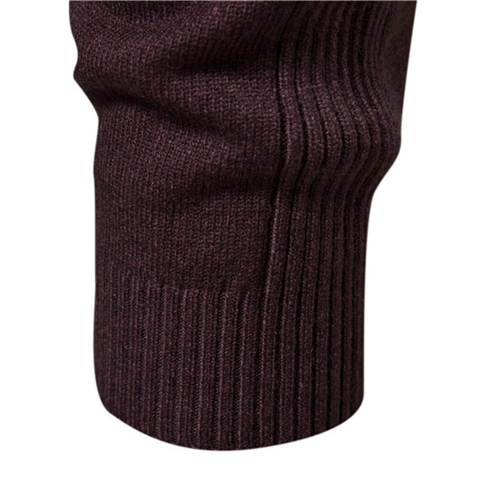Herren Strickpullover mit hohen Kragen Echoarchiv