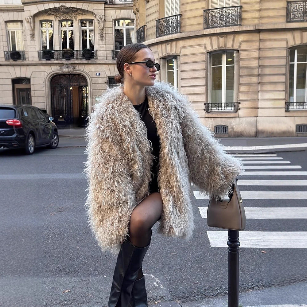 Damen Oversize lockiger Kunstpelz-Mantel im Shaggy‑Look Echoarchiv