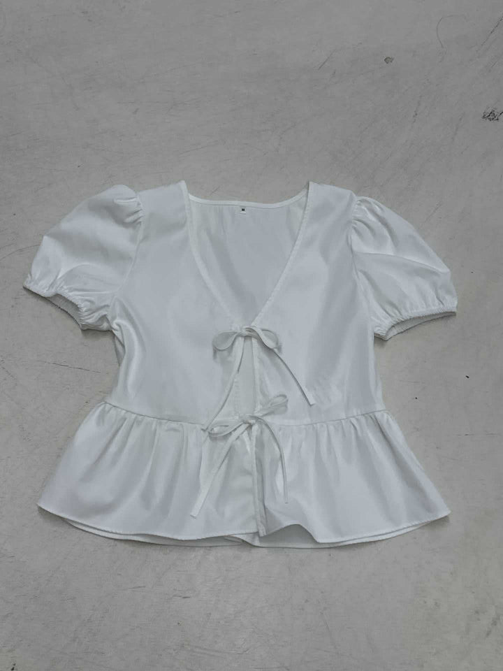 Damen Wickeloberteil mit Puffärmeln und femininem Peplum-Saum Echo Archiv