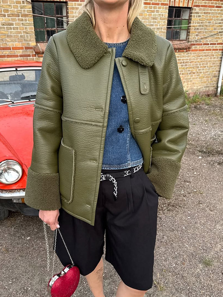 Damen Kurze Fliegerjacke im Aviator‑Stil mit Teddybesatz und kastiger Silhouette Echoarchiv