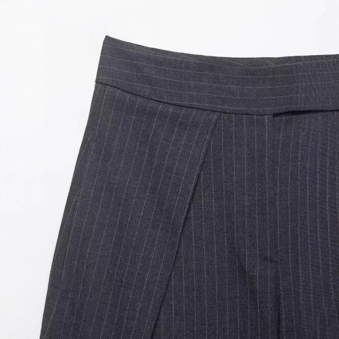 Damen Hochtaillierte Palazzohose mit Wickel-Überlagerung und Nadelstreifen Echoarchiv