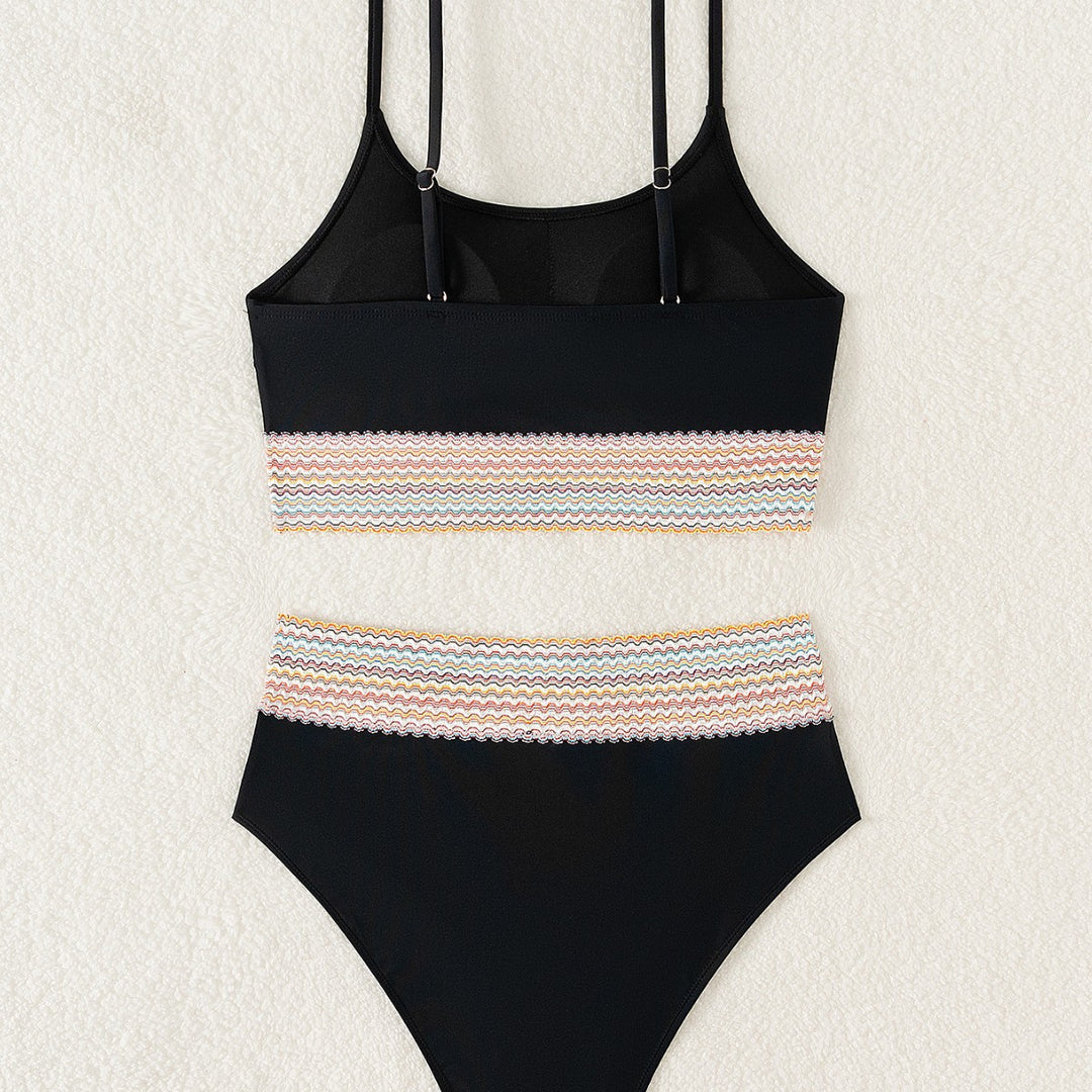 Damen Sportliches Bikini-Set mit hohem Bund und buntem Wellenmuster Echo Archiv