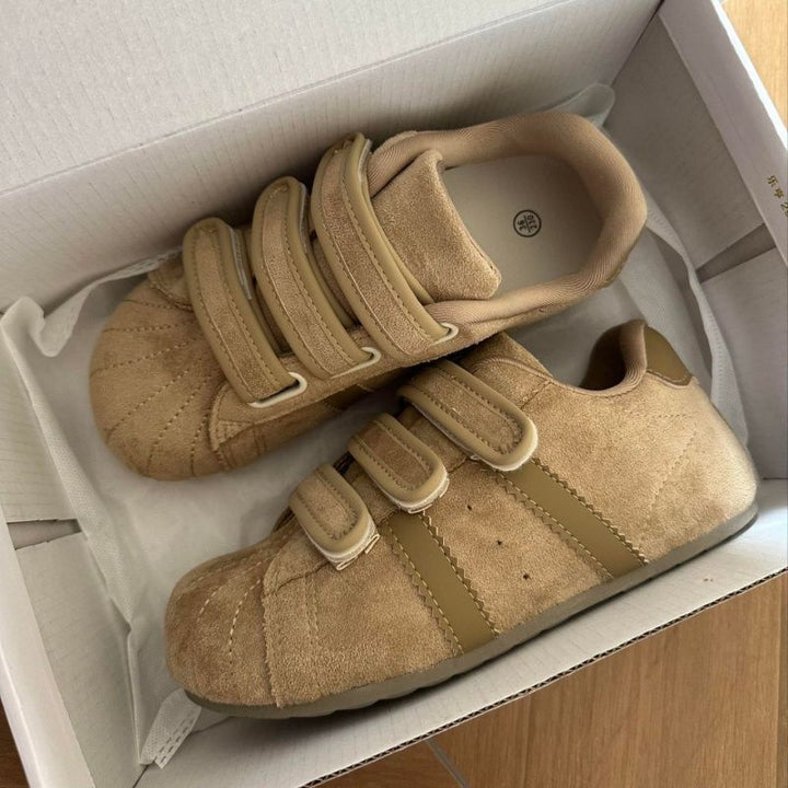 Damen Sneakers mit praktischem Klettverschluss und weichem Wildleder-Obermaterial Echo Archiv
