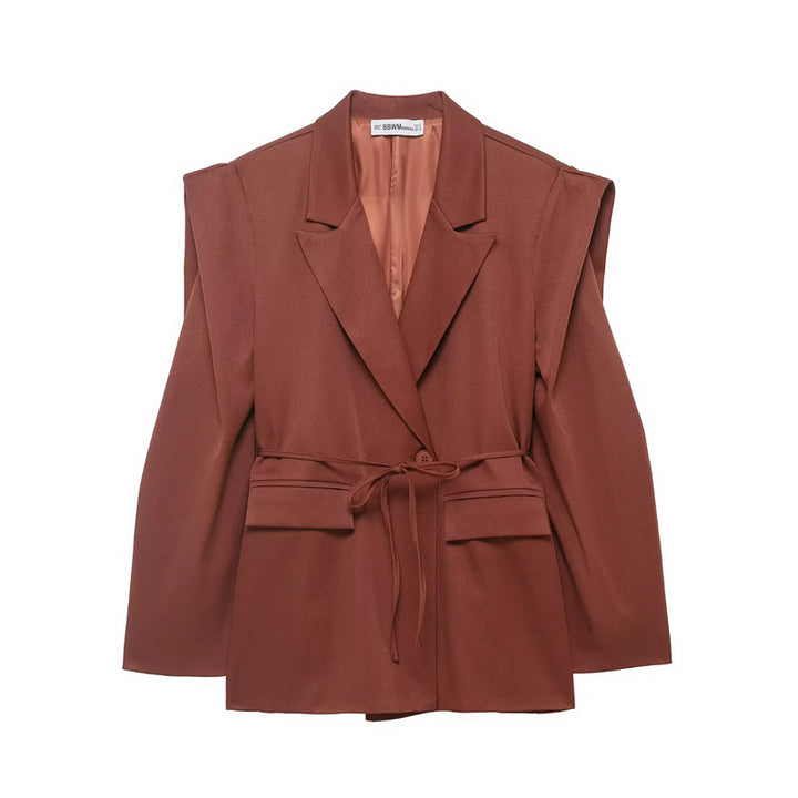 Damen nan taillierter Blazer mit markanten Schulterpolstern, Bindegürtel und Pattentaschen Echo Archiv