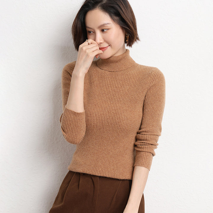 Damen Taillierter Feinstrick-Rollkragenpullover mit feiner Rippenstruktur und Kaschmir-Optik Echoarchiv