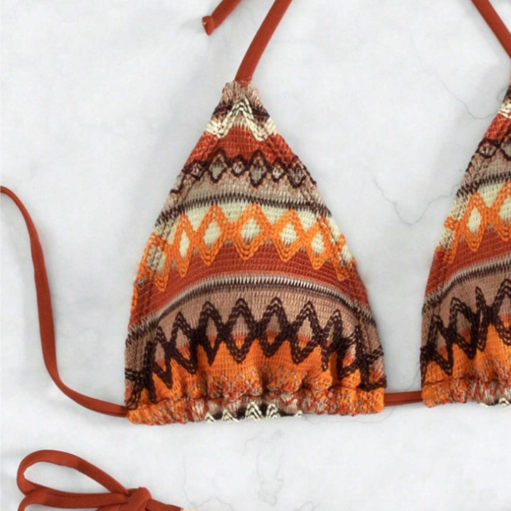 Damen Triangel-Bikini mit trendigem Ethno-Muster und verstellbaren Bindebändern Echo Archiv