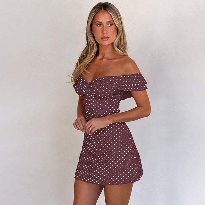 Damen Verspieltes Polka-Dot Cocktailkleid mit Schulterfreiem Design und Rüschendetails Echo Archiv