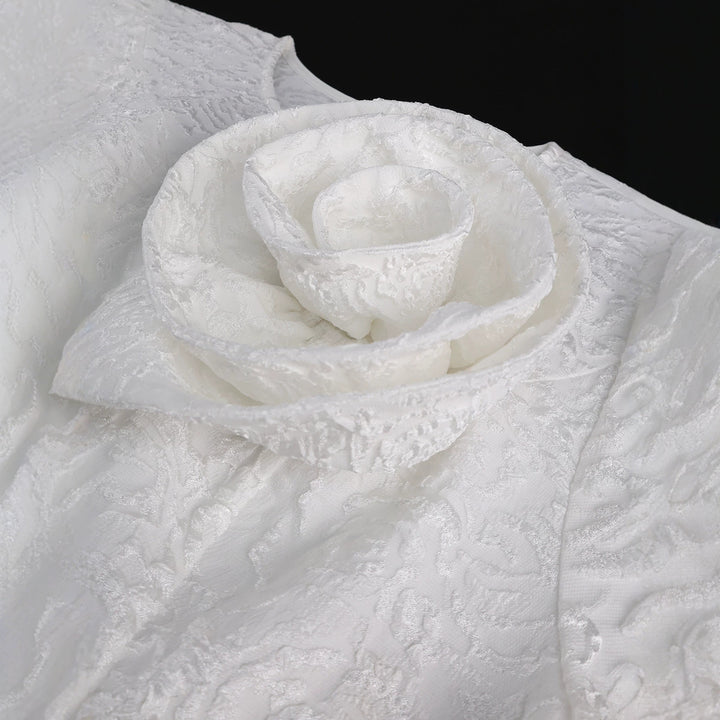 Damen festliches Kleid mit kunstvollem Blumendekor und wunderschöner Drapierung Echo Archiv