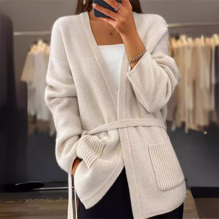 Damen nan lange Strickjacke mit Bindegürtel, aufgesetzten Rippentaschen und lockerem Waffelstrick Echo Archiv
