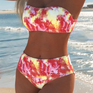 Damen Bandeau-Bikini mit High-Waist-Schnitt und modernem Batikdesign Echo Archiv