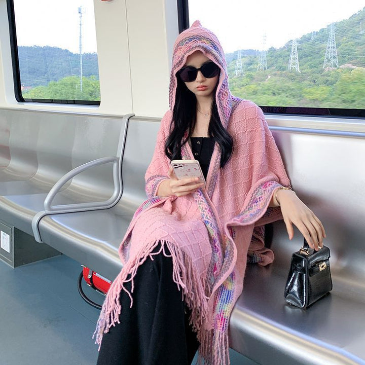 Damen Gewebter Kapuzenponcho mit Fransen und Ethno‑Bordüre – Avérine