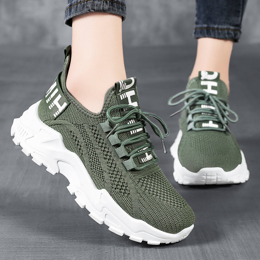 Damen nan nahtloser 3D-Strick Slip-On Sneaker mit elastischem Schlupfschaft, gepolsterter Fersenlasche und griffiger Hybridprofilsohle Echo Archiv