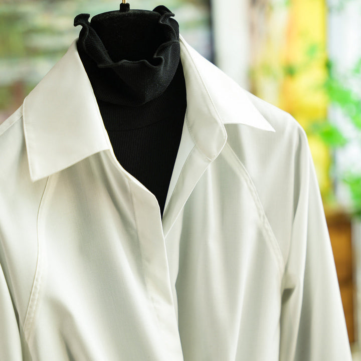 Damen Modische Bluse mit leichtem Drapeeffekt Echoarchiv