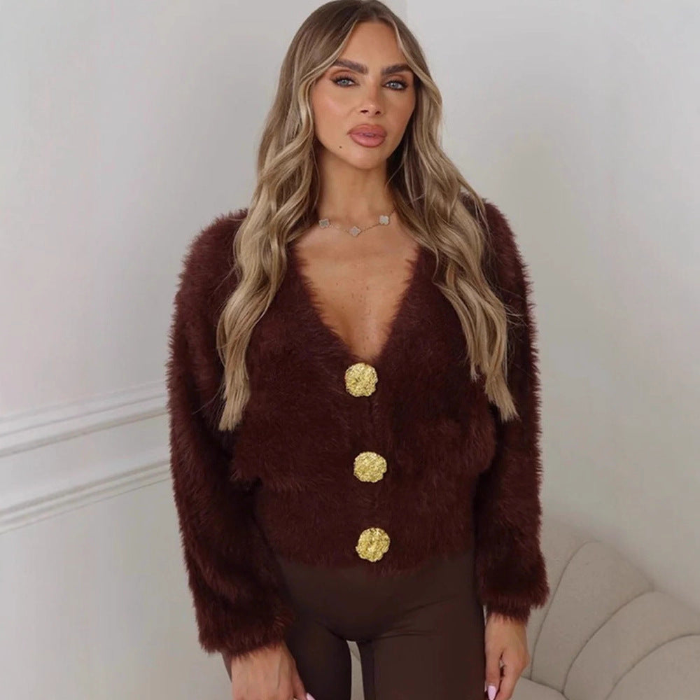 Damen Flauschige Kurzjacke mit V-Ausschnitt und metallischen Zierknöpfen Echoarchiv