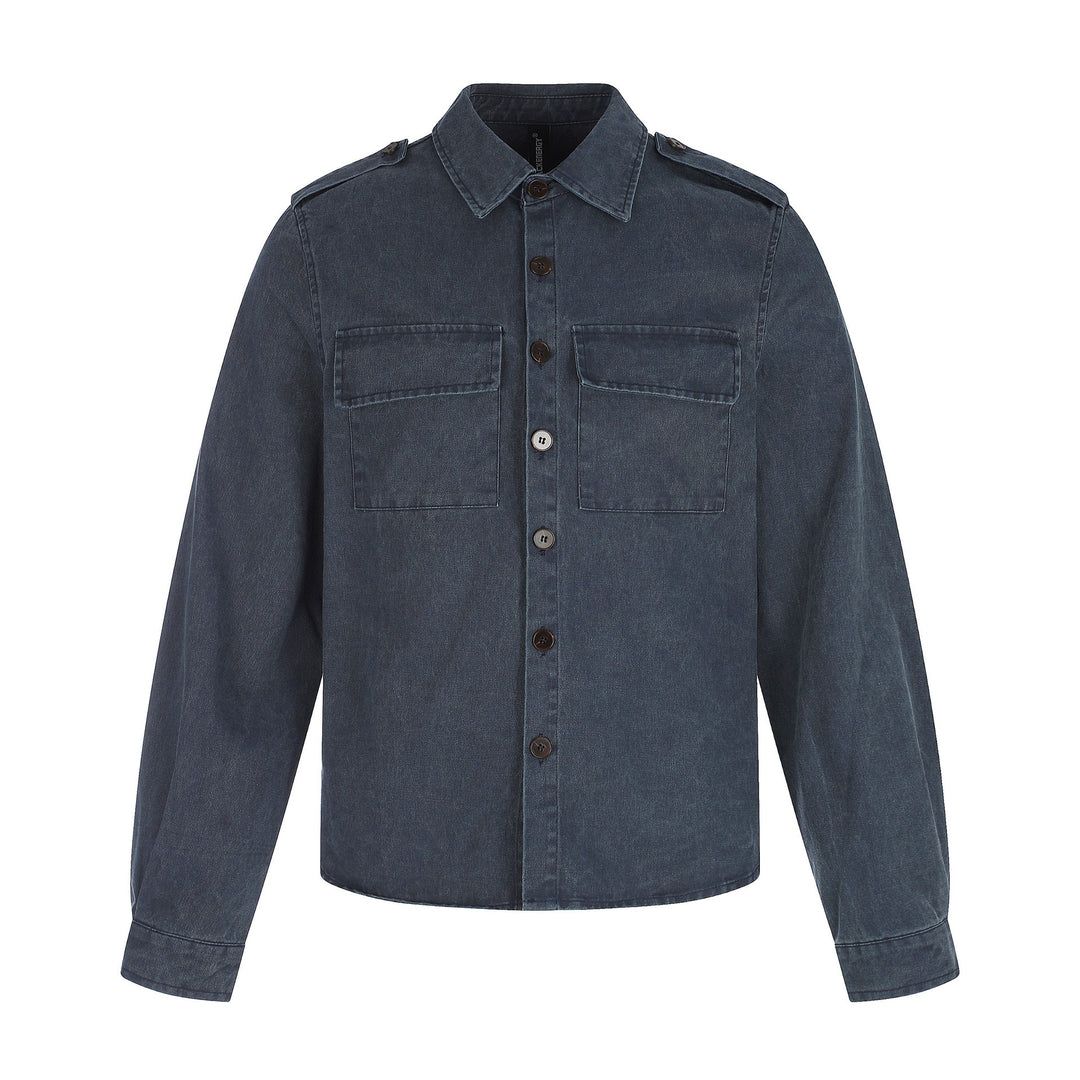 Herren Hemdjacke aus gewaschenem Denim mit Pattentaschen und Schulterklappen Echoarchiv