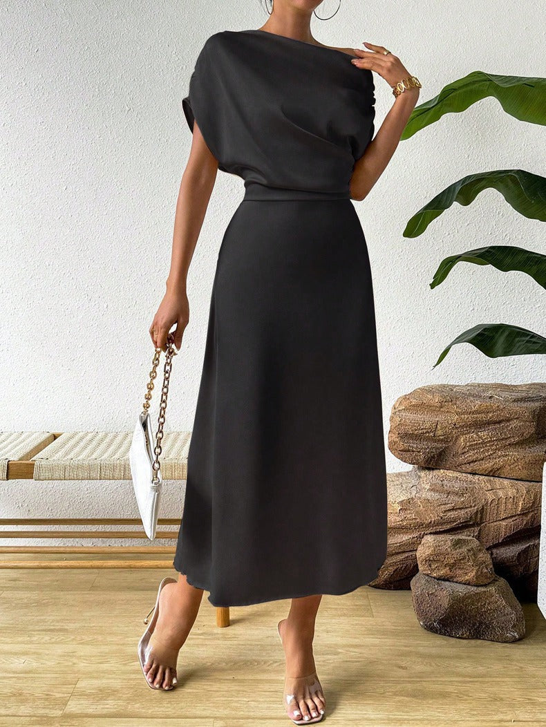 Damen Elegantes und fließendes Abendkleid mit asymmetrischem Schnitt – Élara