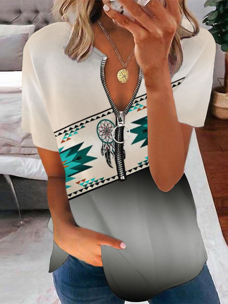 Damen T-Shirt mit Reißverschluss und Musterdetails Echo Archiv