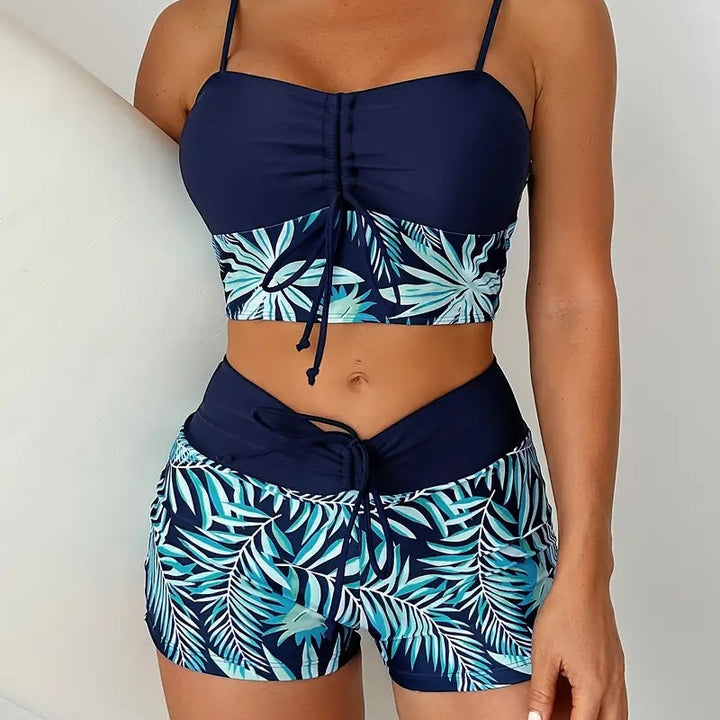 Damen Sportliches Bikini-Top mit Shorts Echo Archiv