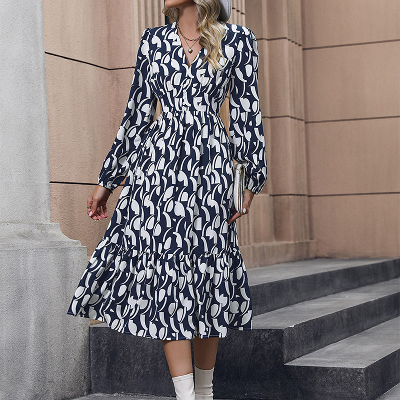 Damen Midi-Kleid mit V-Ausschnitt und Rüschen Echo Archiv