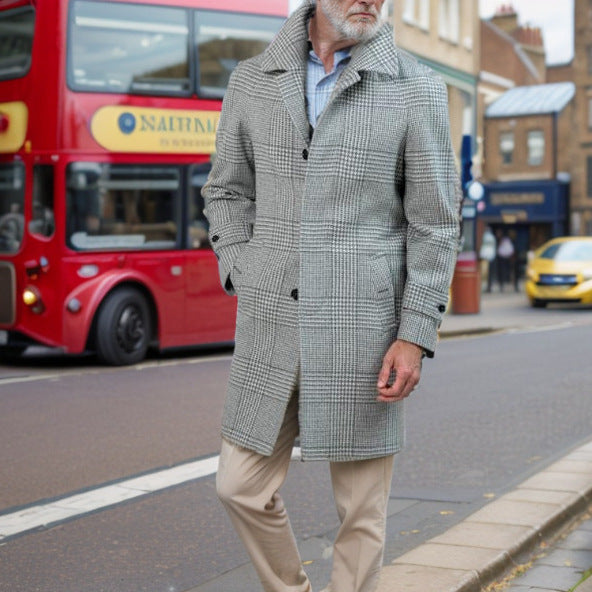 Herren modischer Trenchcoat mit praktischen Taschen und modernem Schnitt Echoarchiv