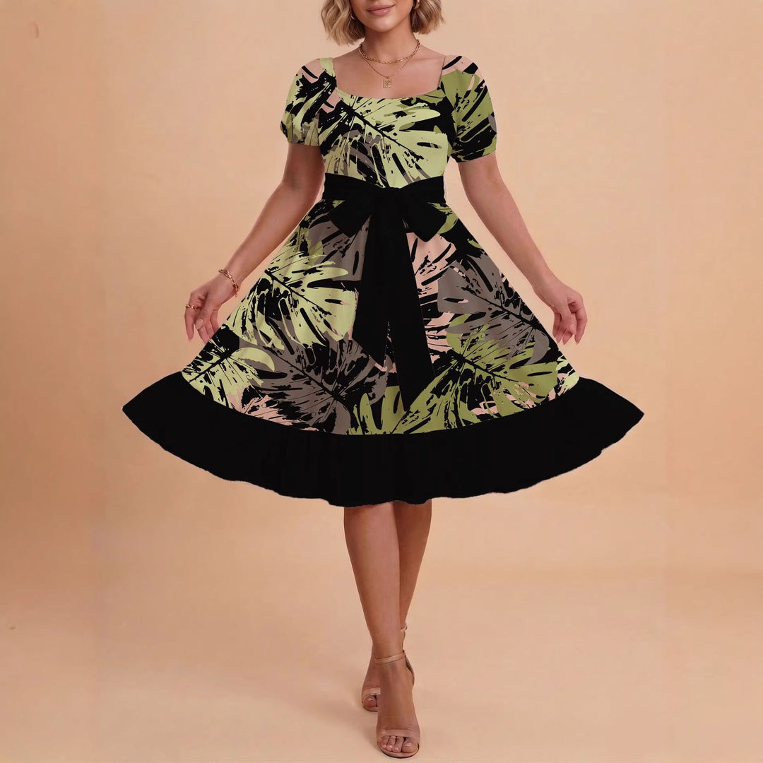 Damen Midikleid mit verspieltem Druck und tailliertem Schnitt Echo Archiv