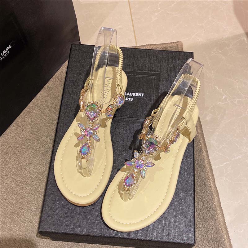 Echoarchiv Strass-Sandalen