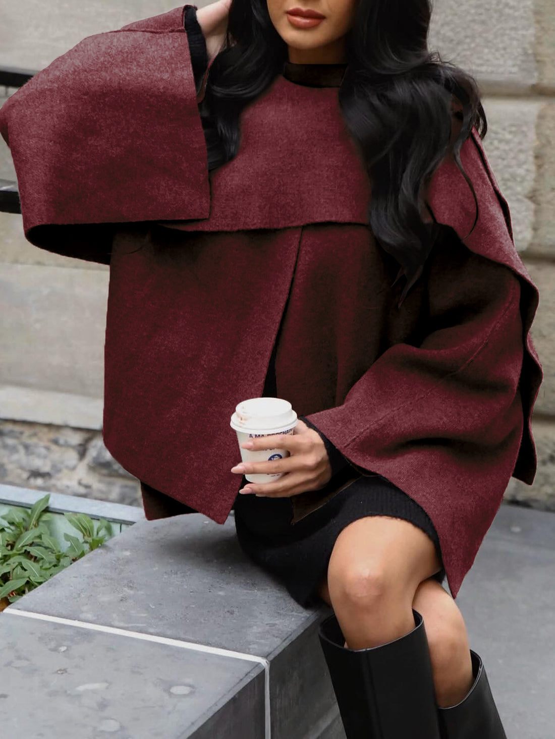 Damen Kurze Capejacke im Lagenlook aus Wollmix mit weitem Fledermausärmel Echoarchiv