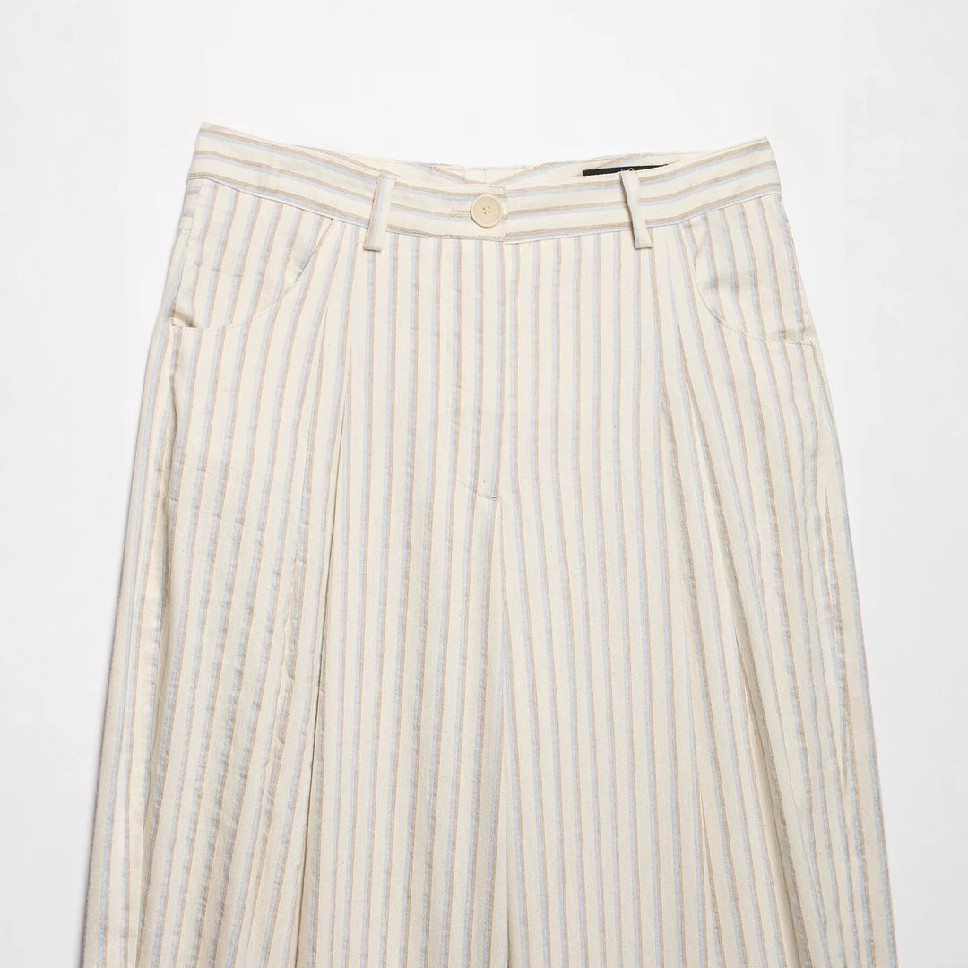 Damen Weite High‑Waist‑Hose aus leichter Baumwollmischung mit feinem Nadelstreifen und Bundfalten Echo Archiv